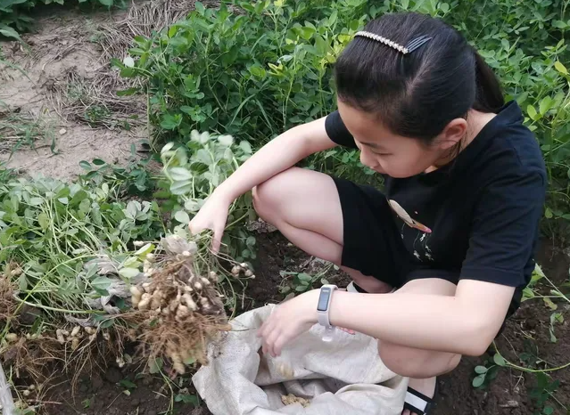 假期教育的特色让每个学生都能在假期中找到适合自己的成长方式